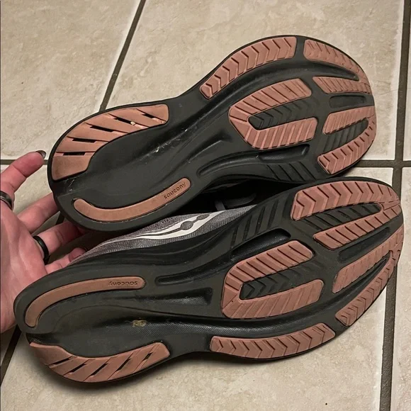 Women's Saucony Ride 15 Charcoal/Shell - 10 B Medium - Picture 5 of 5